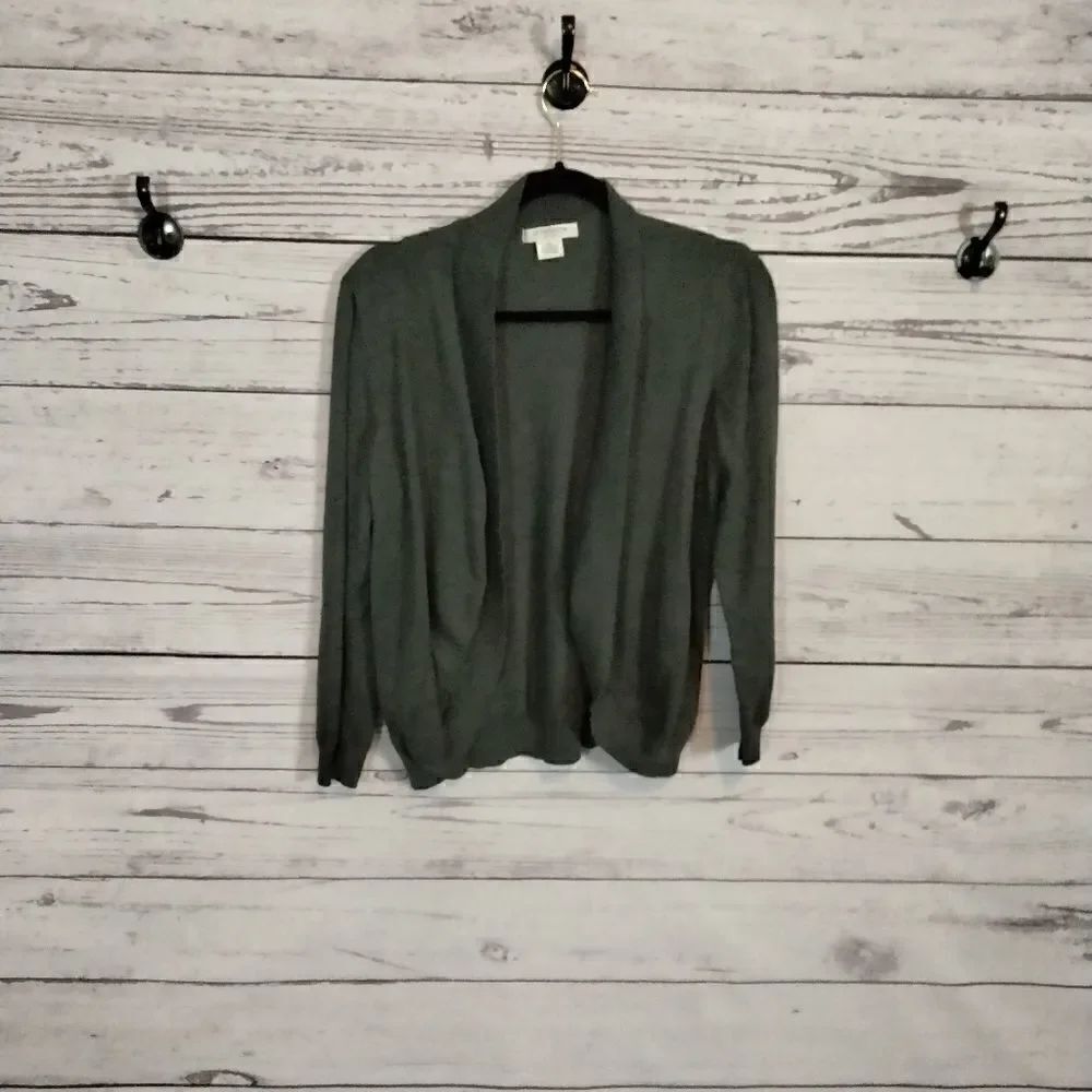 "Liz Claiborne" woman's cardigan  